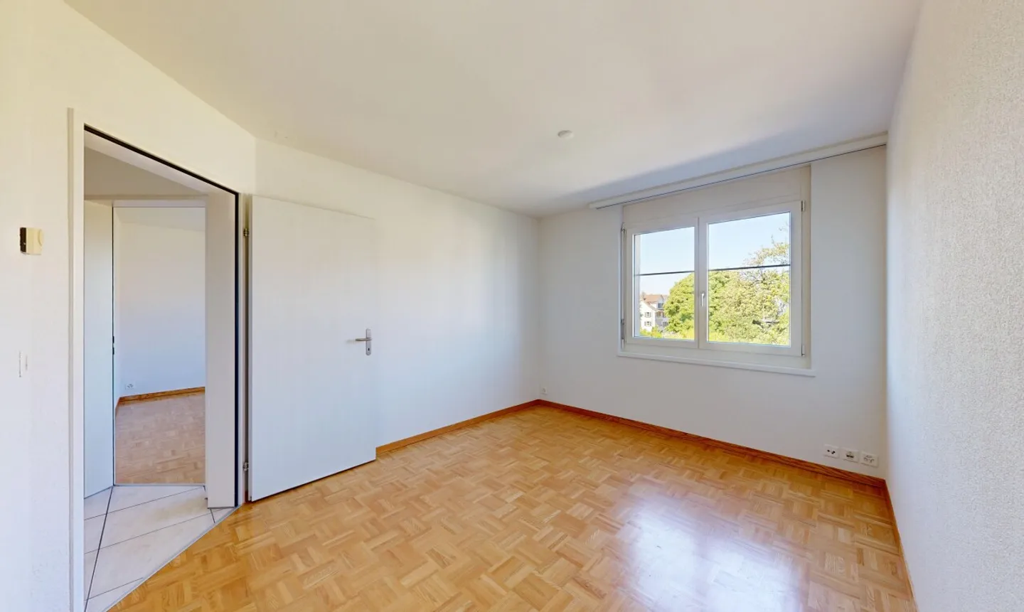 Tax-Advantaged Living Happiness: 4.5-Room Apartment in Binz - Photo 10 of 11
