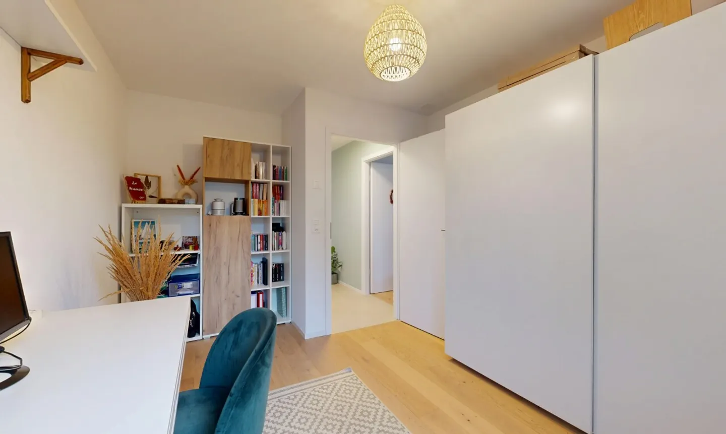 Recent apartment with large terrace and garden in Romanel - Photo 9 of 11
