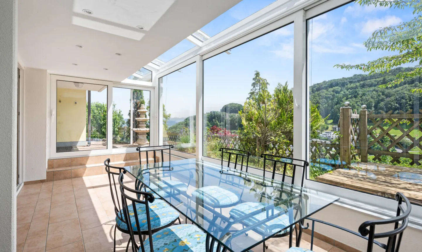 Exklusives Wohnen mit Garten, Wintergarten und Weitsicht - Photo 5 sur 11