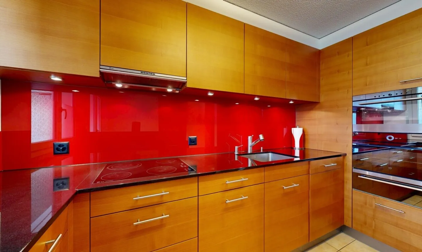 Einfamilienhaus-Feeling in Ebmatingen – Maisonette über drei Etagen - Foto 5 di 11