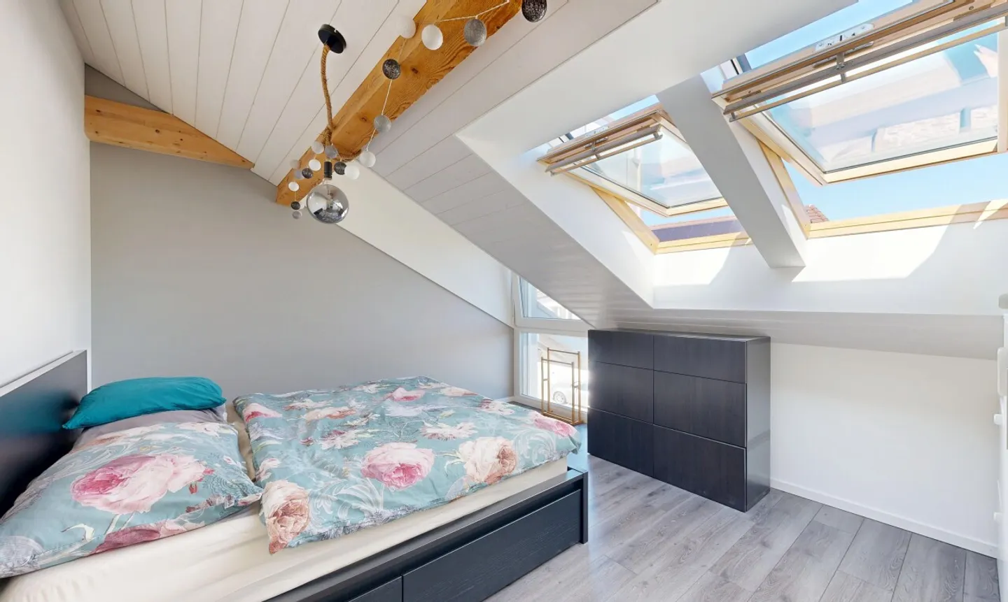 4,5 Zimmer im obersten Stock mit 73 m² Balkonen - Foto 5 von 11