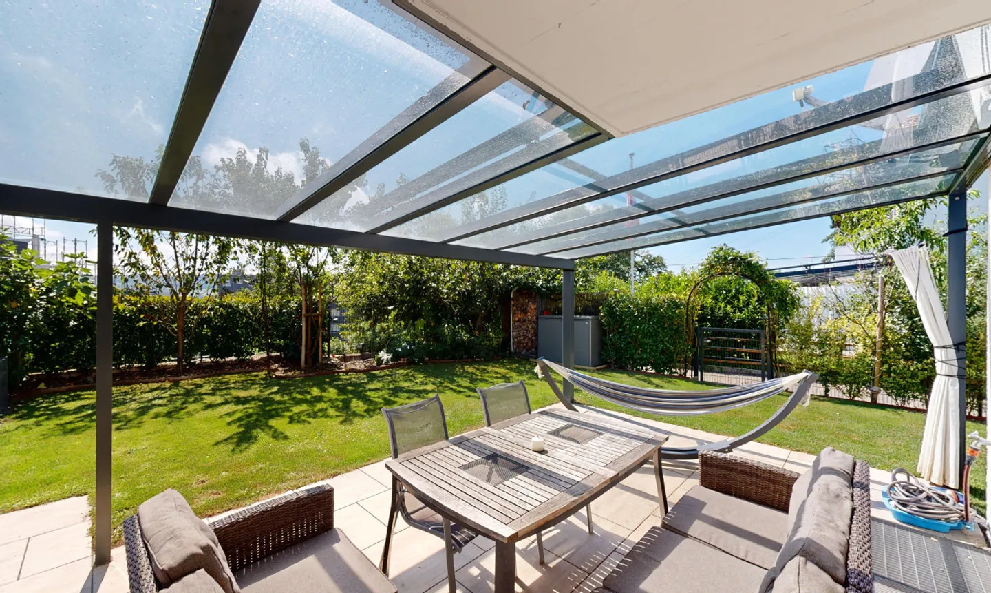 Maison de ville spacieuse et lumineuse à Adlikon près de Regensdorf - Photo 3 sur 13