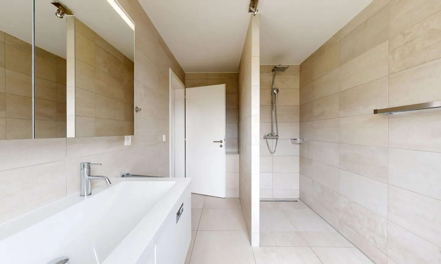 Prestige-Architektenvilla - Wohngebiet - Foto 10 von 11