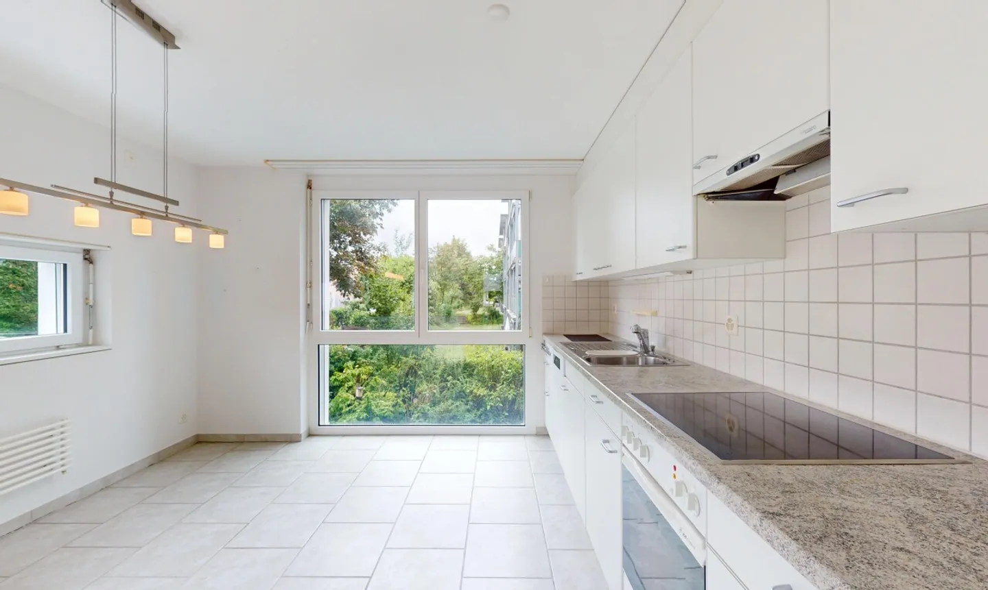 Helle 4.5-Zimmer Wohnung mit Balkon - Foto 12 von 13