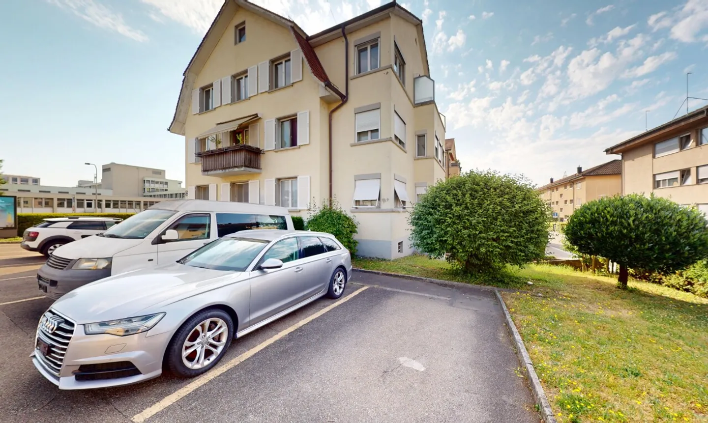 Renovated 4.5-room apartment in Zurich-Seebach - Photo 8 of 11