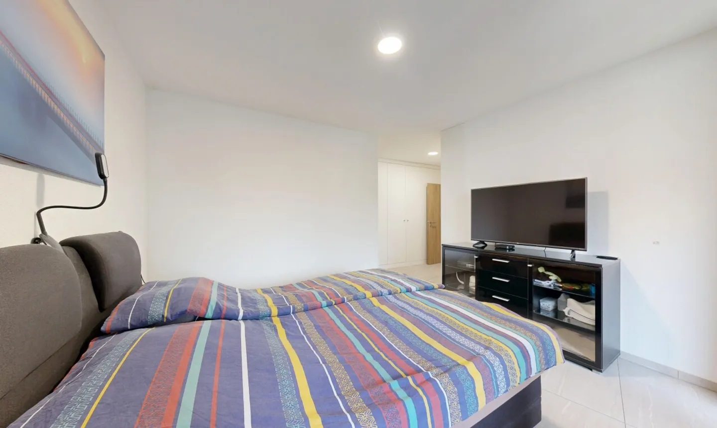 Magnificent 5.5-room apartment of 153 m² – comfort and efficiency - Photo 10 of 11