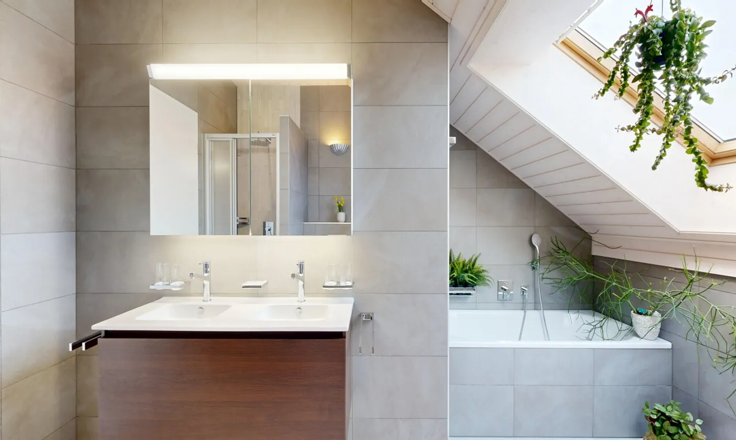 Bright 4.5 room apartment on the top floor in Boulens - Photo 9 of 11