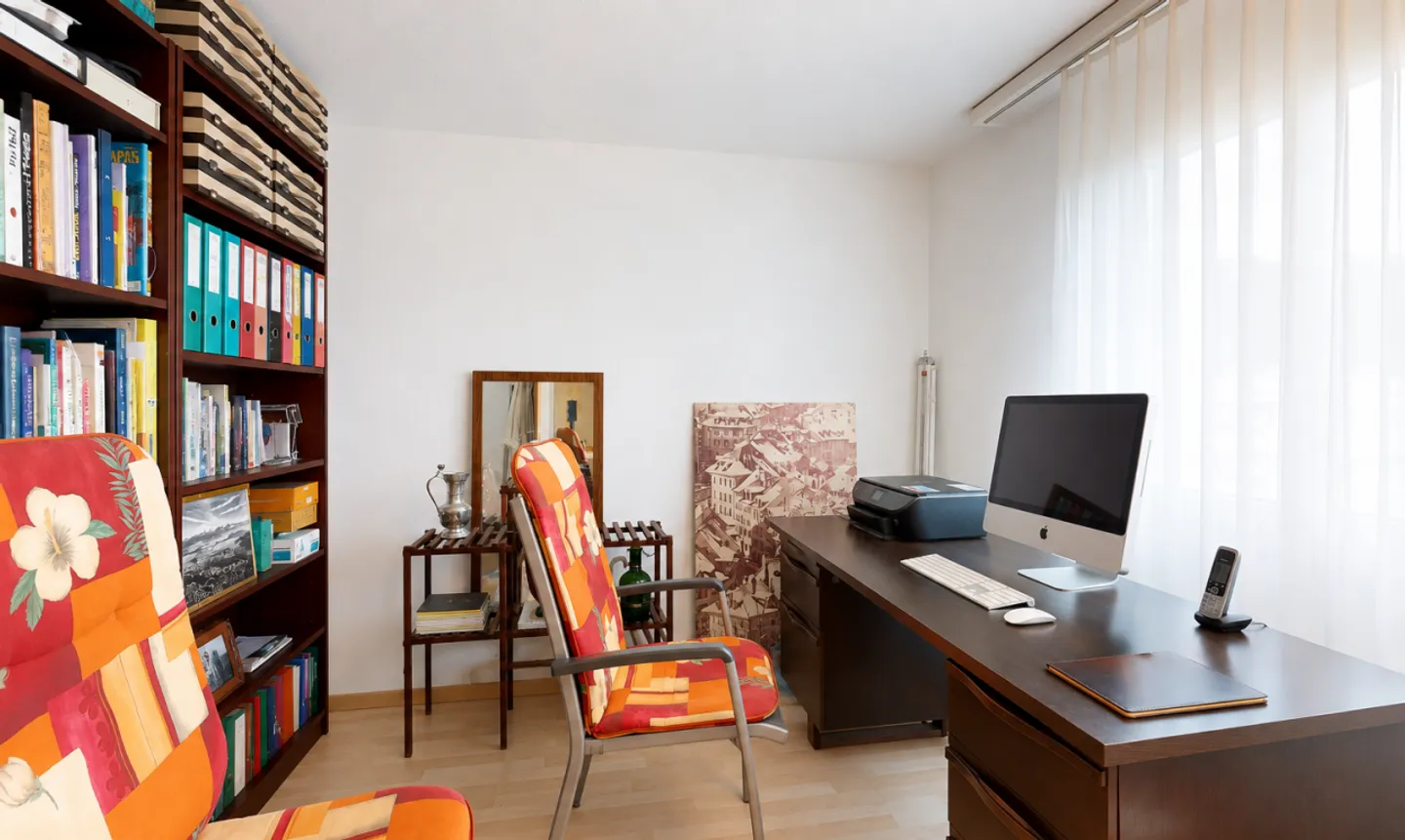 Well-maintained 3.5 room apartment with fireplace and balcony - Photo 8 of 11