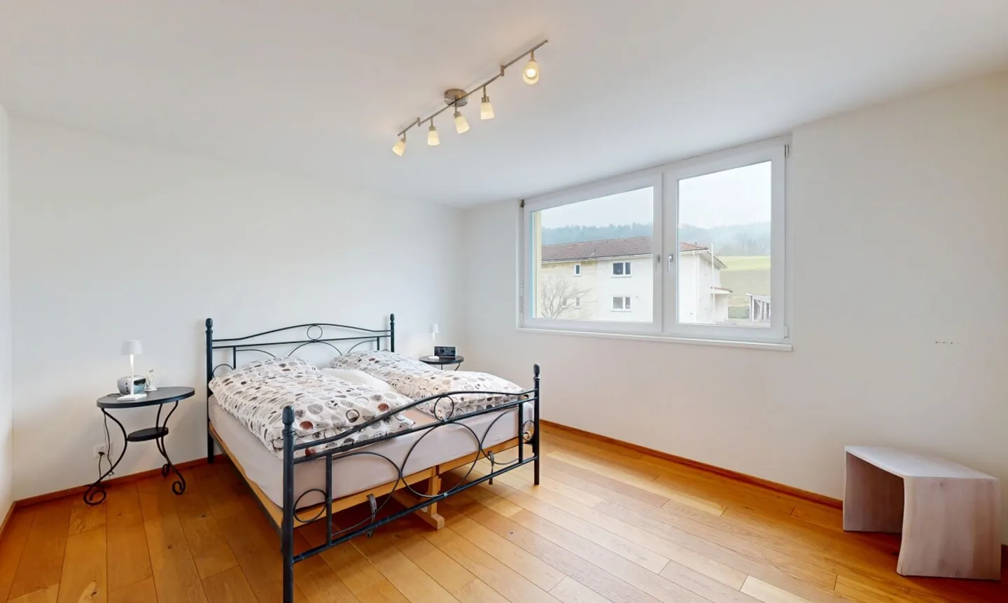 Family Home with Workshop & PV System - Photo 11 of 13