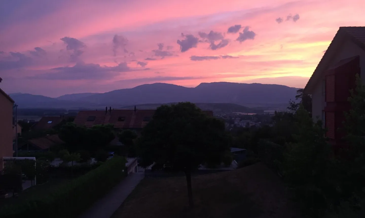 Geräumige, helle Wohnung mit atemberaubendem Seeblick! - Foto 12 von 13
