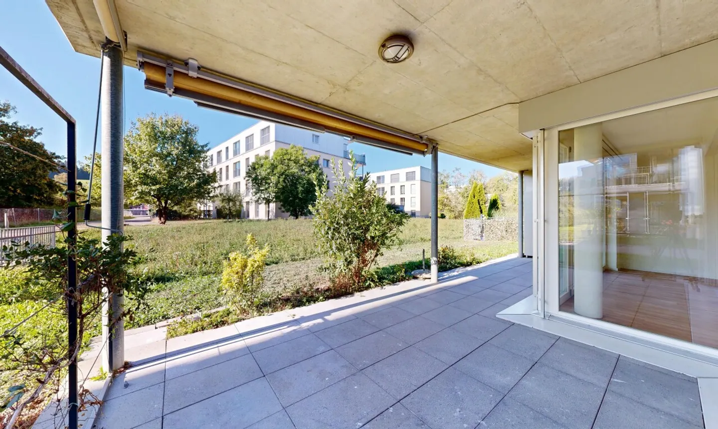 Bright and well-maintained 3.5-room garden apartment in a great location - Photo 3 of 11