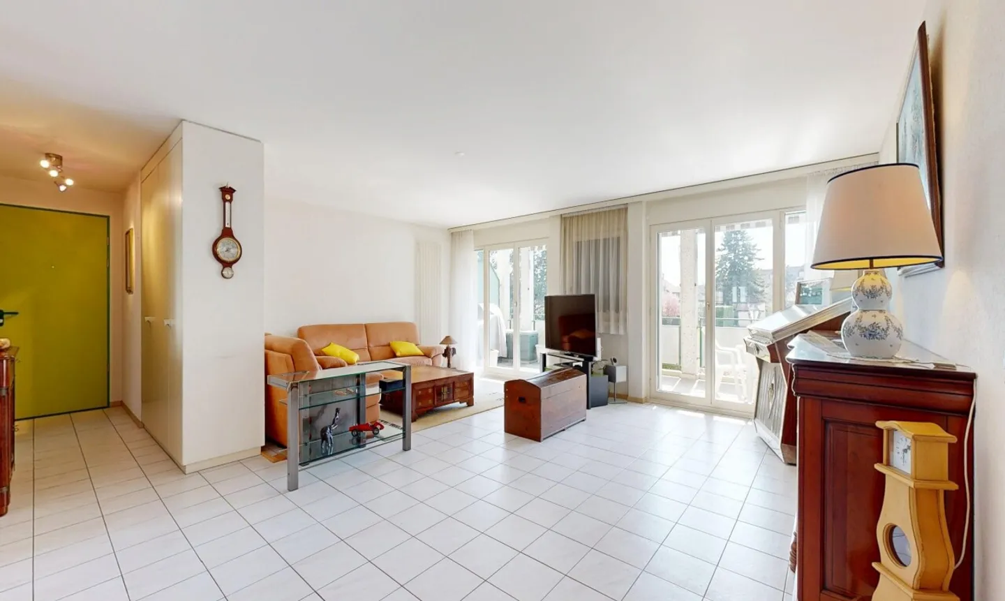 Geräumige Familienwohnung in Gland - Foto 3 von 11