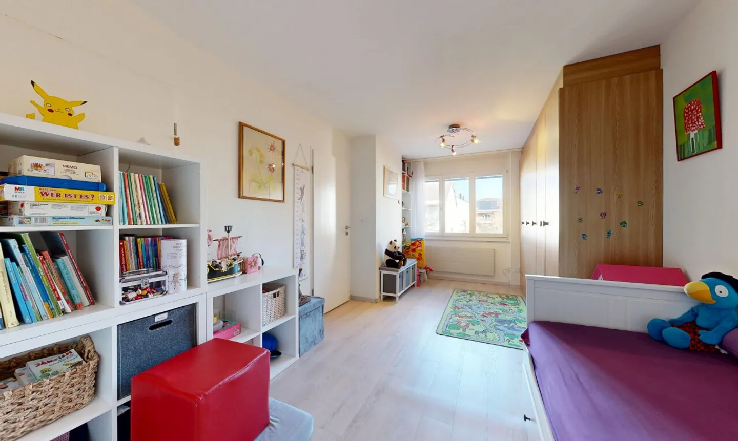 Casa a schiera adatta alle famiglie in posizione soleggiata a Dornach - Foto 9 di 11