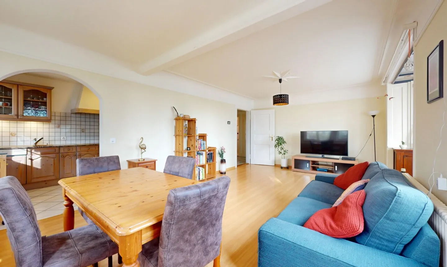 Incantevole villa con 10 camere e appartamento - Foto 4 di 13