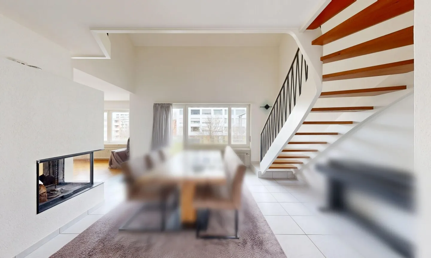 Maisonette penthouse with three balconies and private garden area - Photo 3 of 11