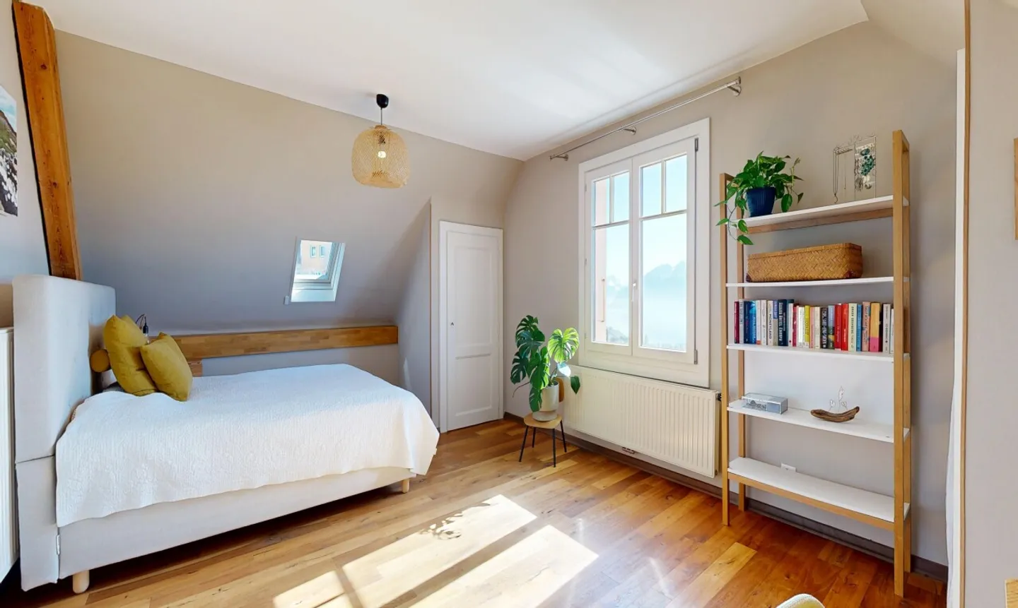 Renoviertes Dorfhaus mit 6 Zimmern und Garten im Herzen von Belmont - Foto 7 von 11