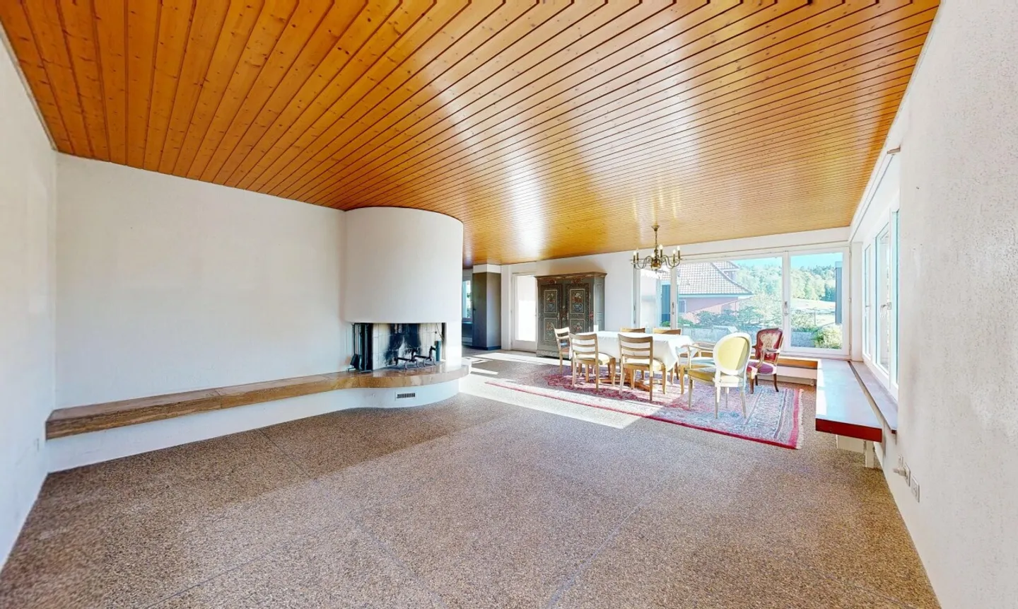 Vie spacieuse avec jardin, terrasse et vue panoramique - Photo 3 sur 13