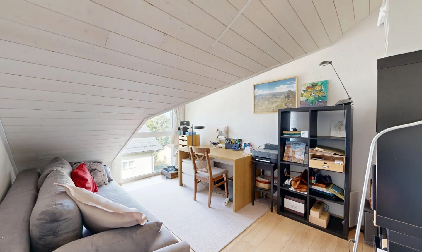 Epalinges: Maison mitoyenne avec grand jardin dans un quartier calme. - Photo 10 sur 11