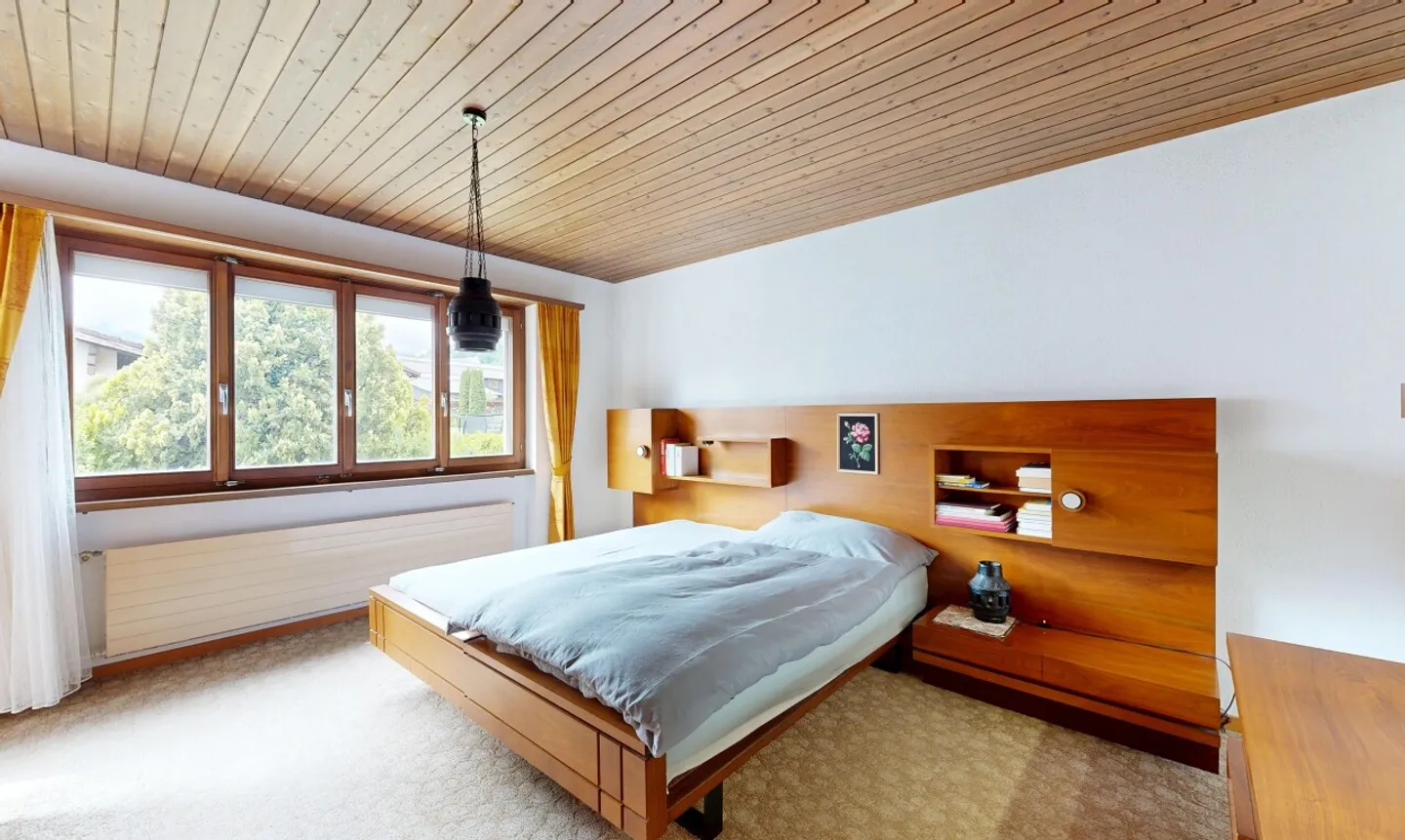 Maison individuelle de 5,5 pièces avec jardin, double garage et beaucoup de potentiel - Photo 8 sur 11
