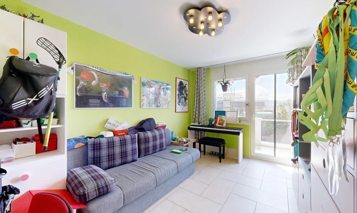 Maison de ville spacieuse et lumineuse à Adlikon près de Regensdorf - Photo 9 sur 13