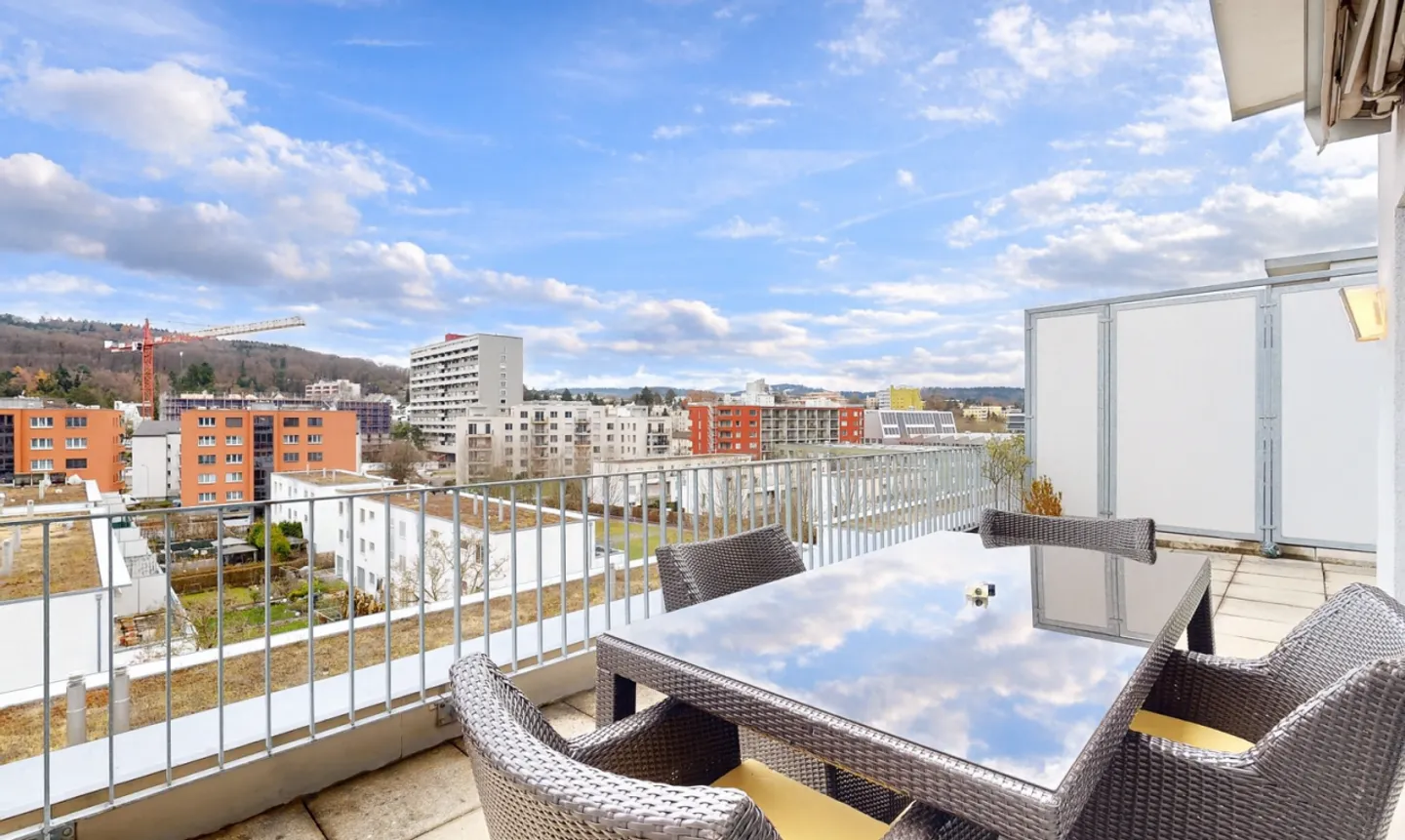 Belle appartement en attique de 3,5 pièces avec vue à Schlieren - Photo 7 sur 11