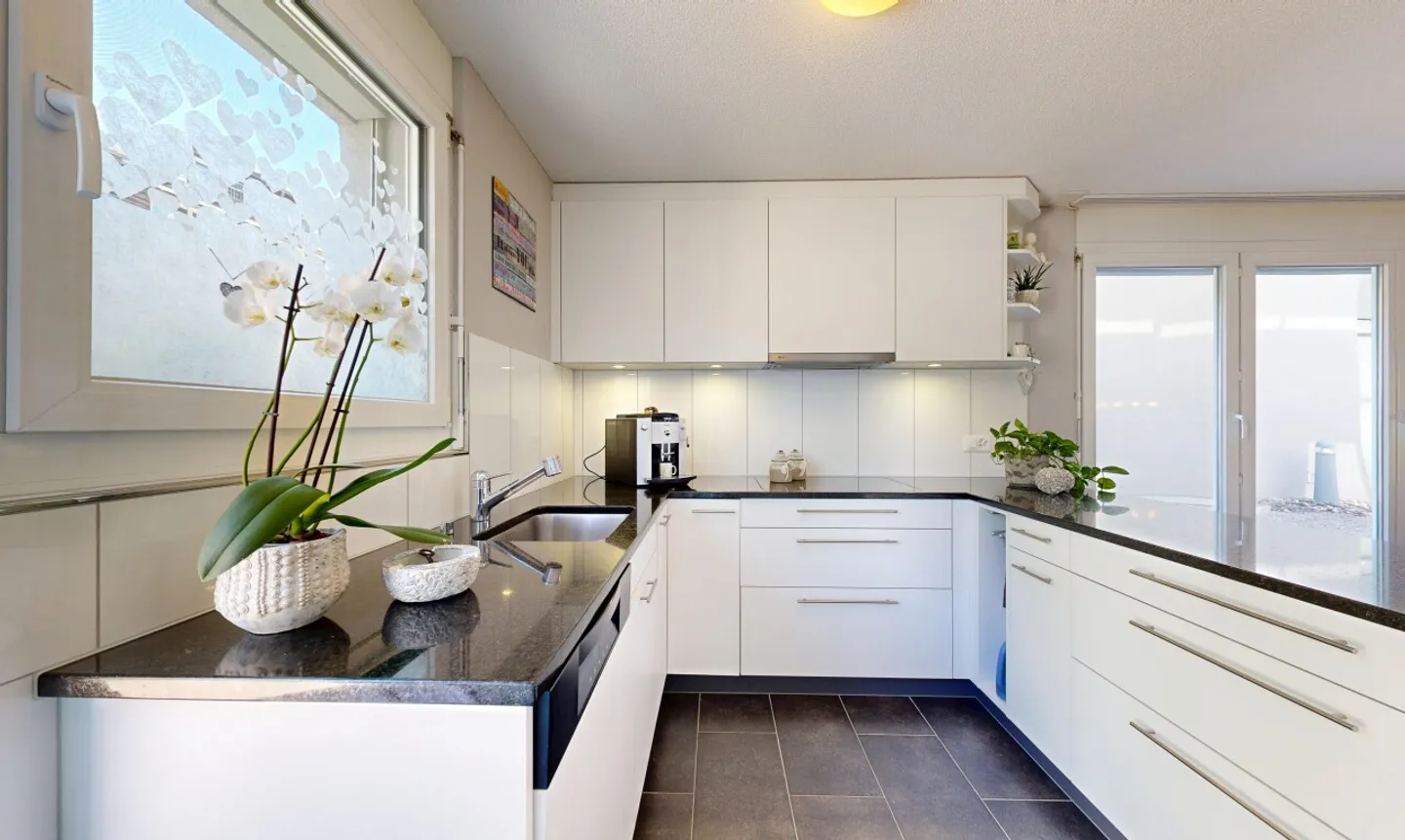 Moderne Gartenwohnung mit Terrasse - Foto 5 von 11