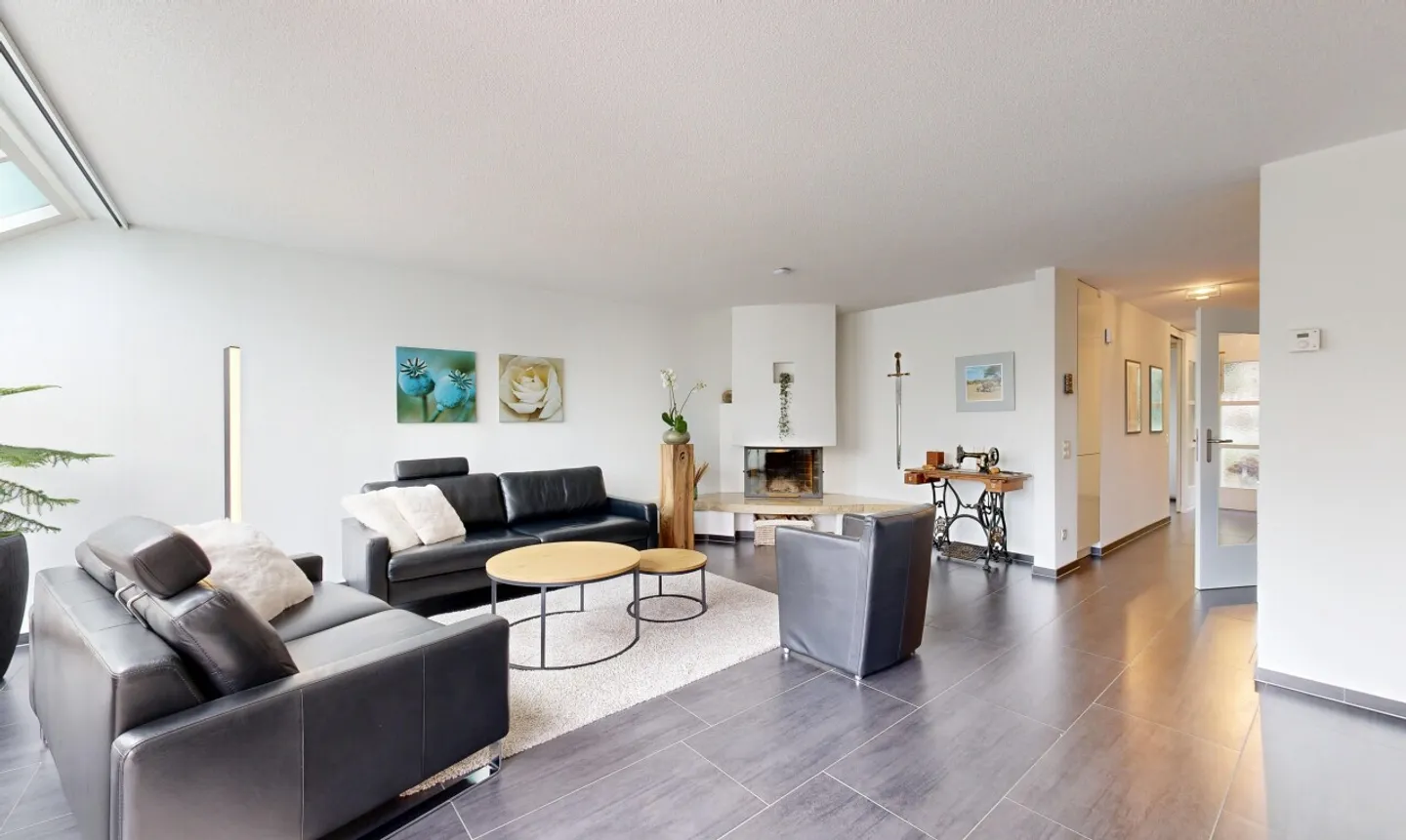 Maison de ville spacieuse de 5,5 pièces avec beaucoup d'espace à Birrhard - Photo 3 sur 11