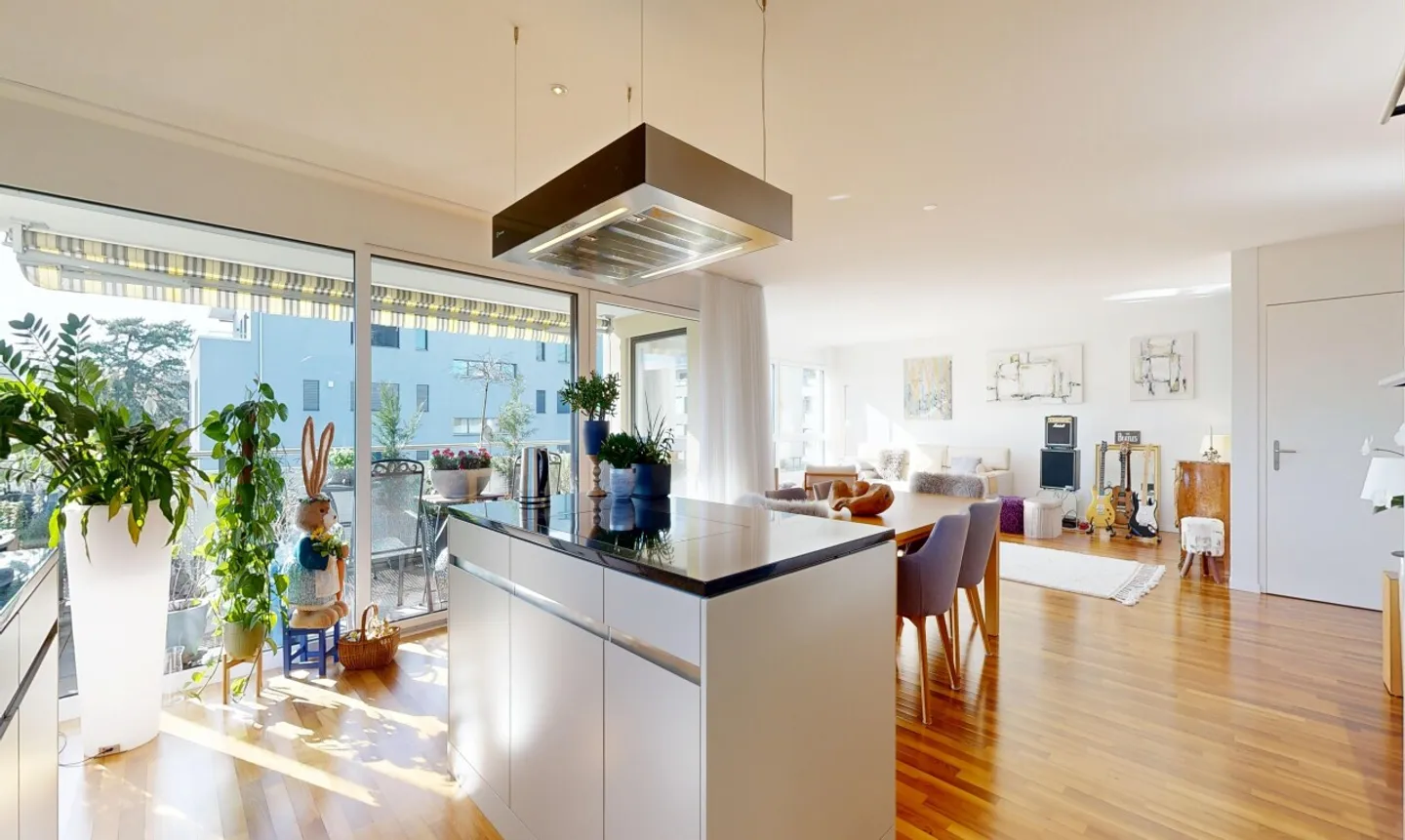 Living with Comfort: 4.5 Rooms, Spacious and Modern - Photo 5 of 11