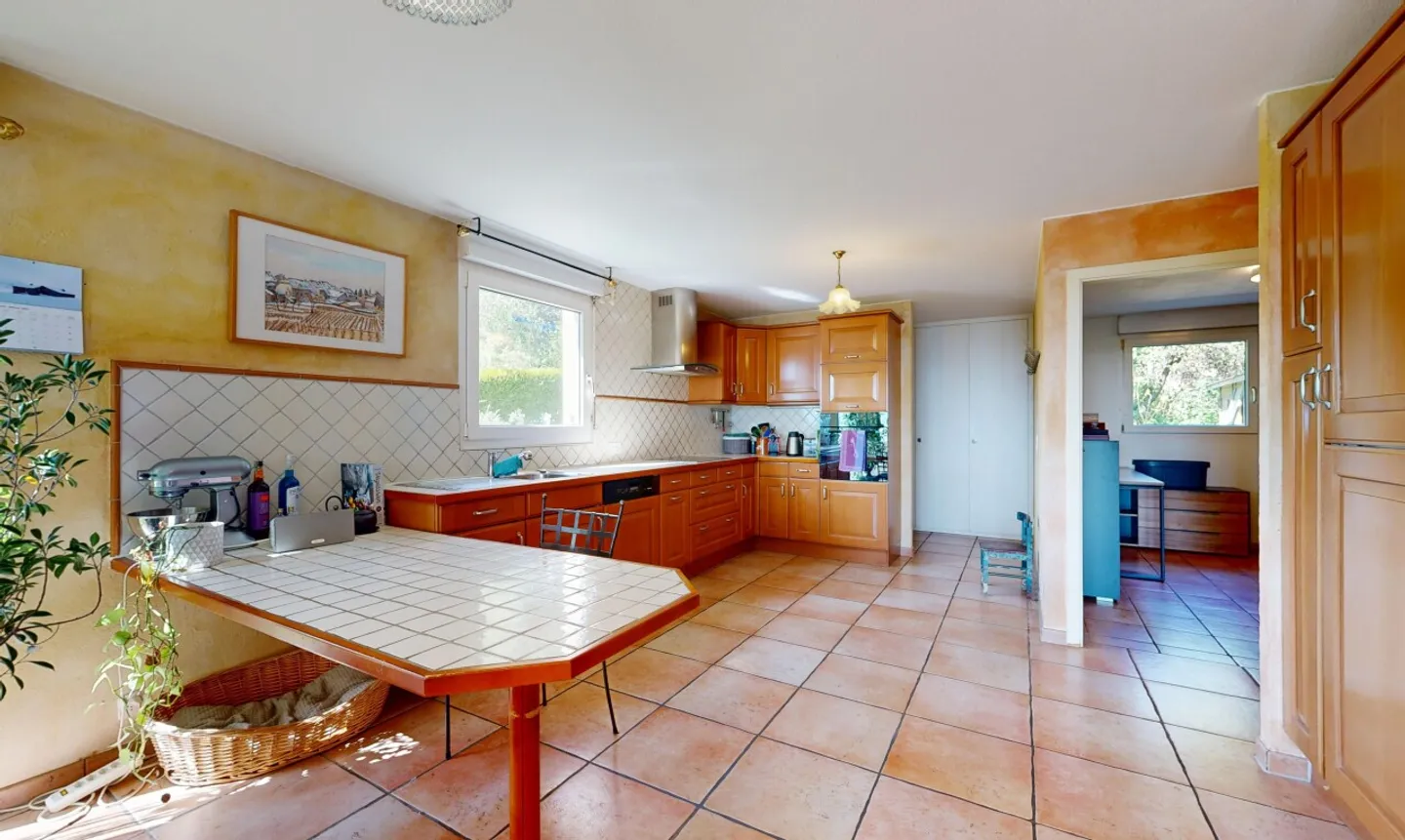 Charming semi-detached house with stunning views of Lake Geneva - Photo 10 of 11