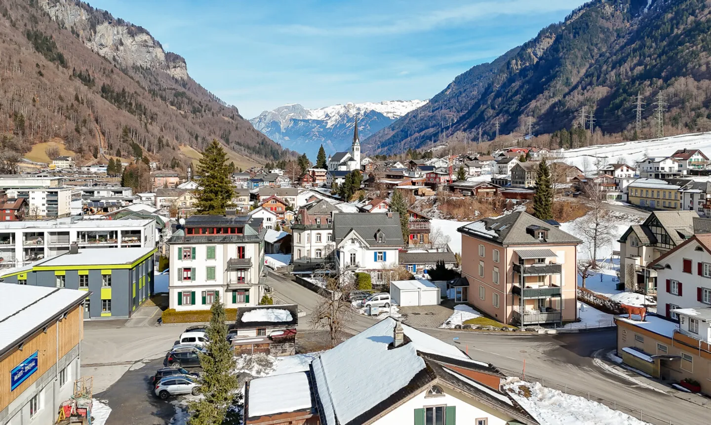 Charmantes Einfamilienhaus mit Garten - Foto 2 von 11