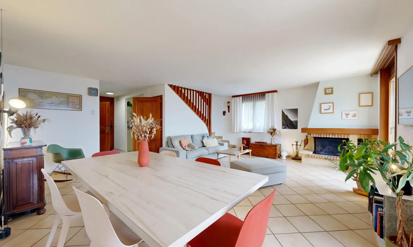 Incantevole duplex con vista mozzafiato sul lago e sulle Alpi - Foto 5 di 11