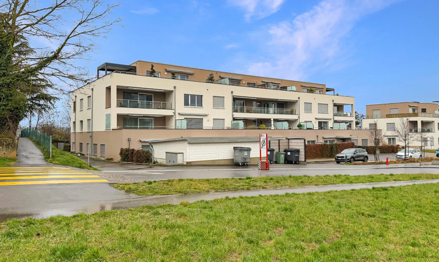 Wohnung mit Garten in Orbe - Foto 2 von 11