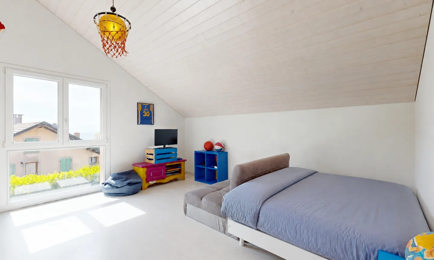 Schönes Einfamilienhaus mit 5,5 Zimmern - Foto 10 von 11