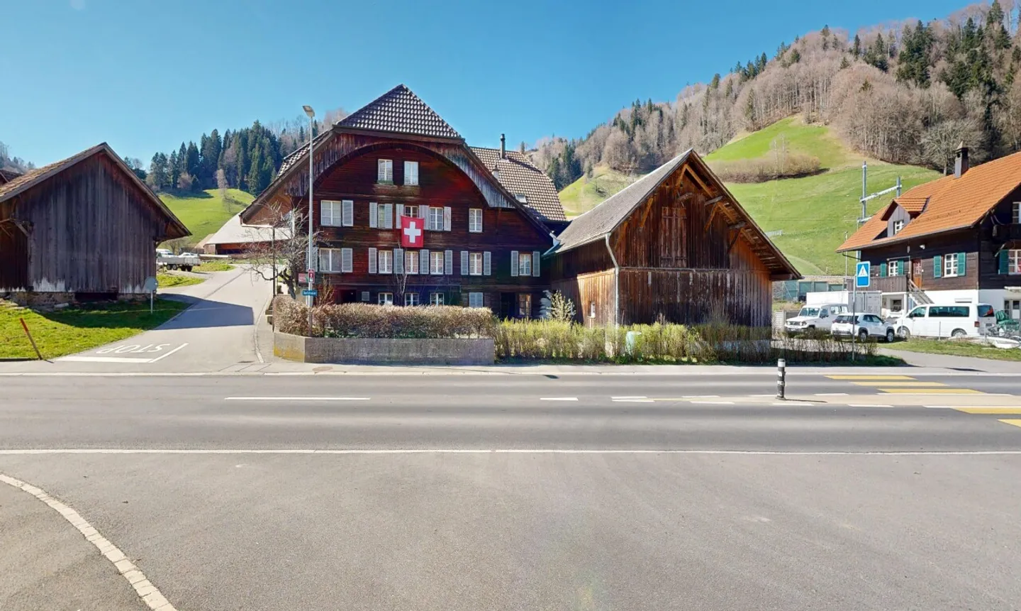 Charmantes Bauernhaus mit Gewerbefläche - Foto 3 von 11