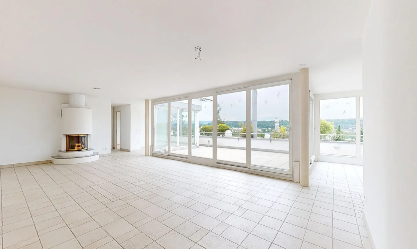 Terrassenhaus mit Blick über Bremgarten - Photo 2 sur 11