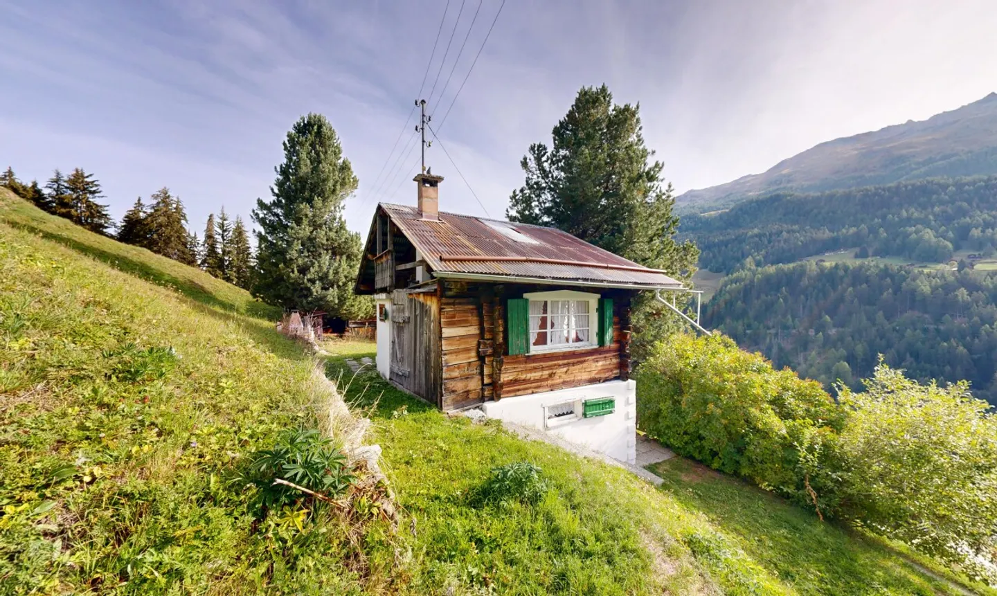 Characterful Mayen with large plot in Hérémence. - Photo 9 of 11