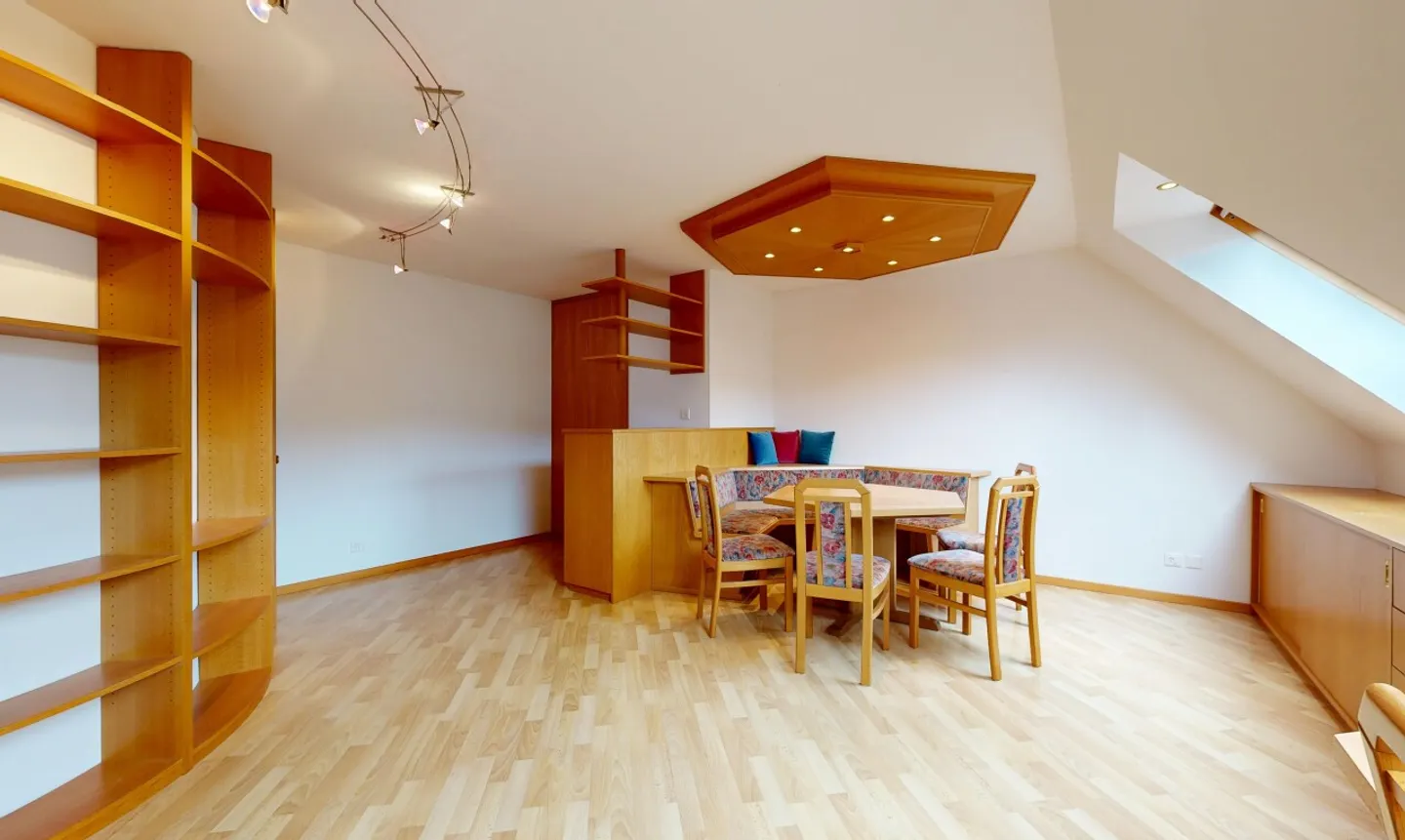Spacious 6½-room maisonette apartment in Winterthur-Seen - Photo 8 of 13