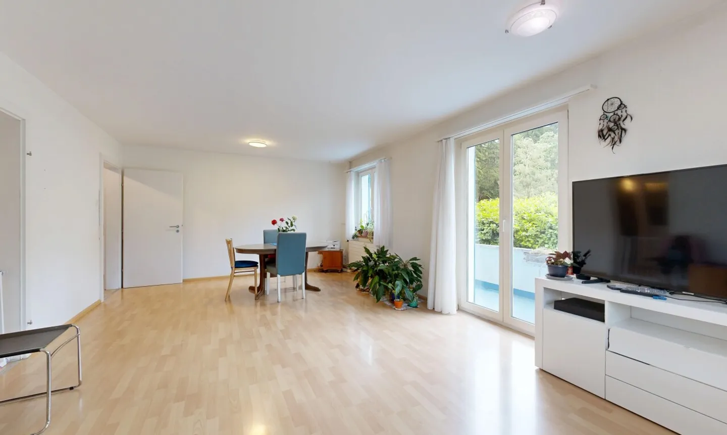 Familienhaus mit Waldnähe, grossem Garten und Potenzial - Photo 3 sur 11