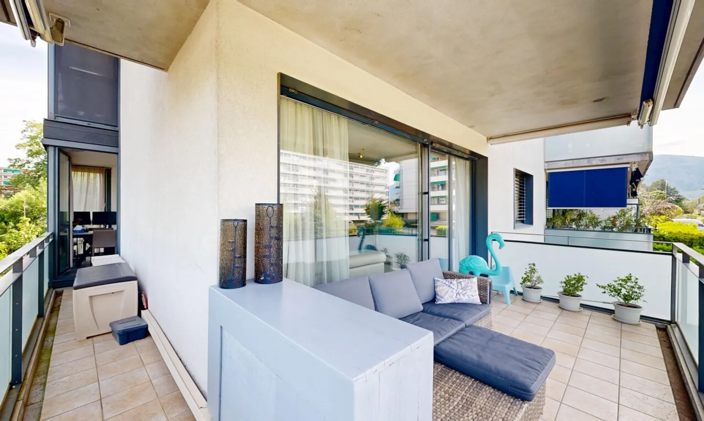 5 rooms ideally located in the heart of Grand-Lancy - Photo 4 of 11
