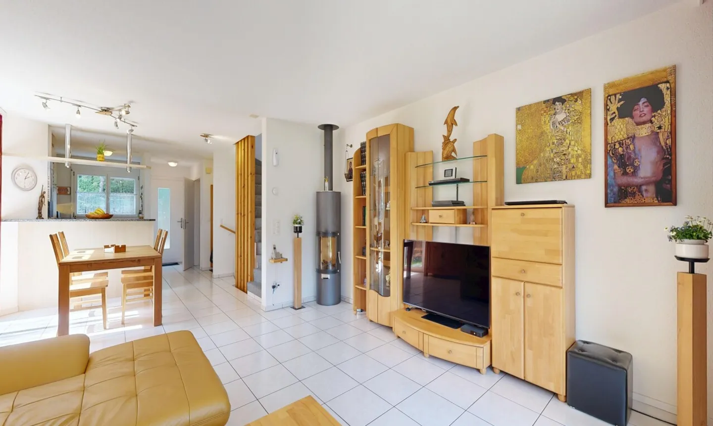 Charmantes Reihenhaus in Familienlage - Foto 2 von 11