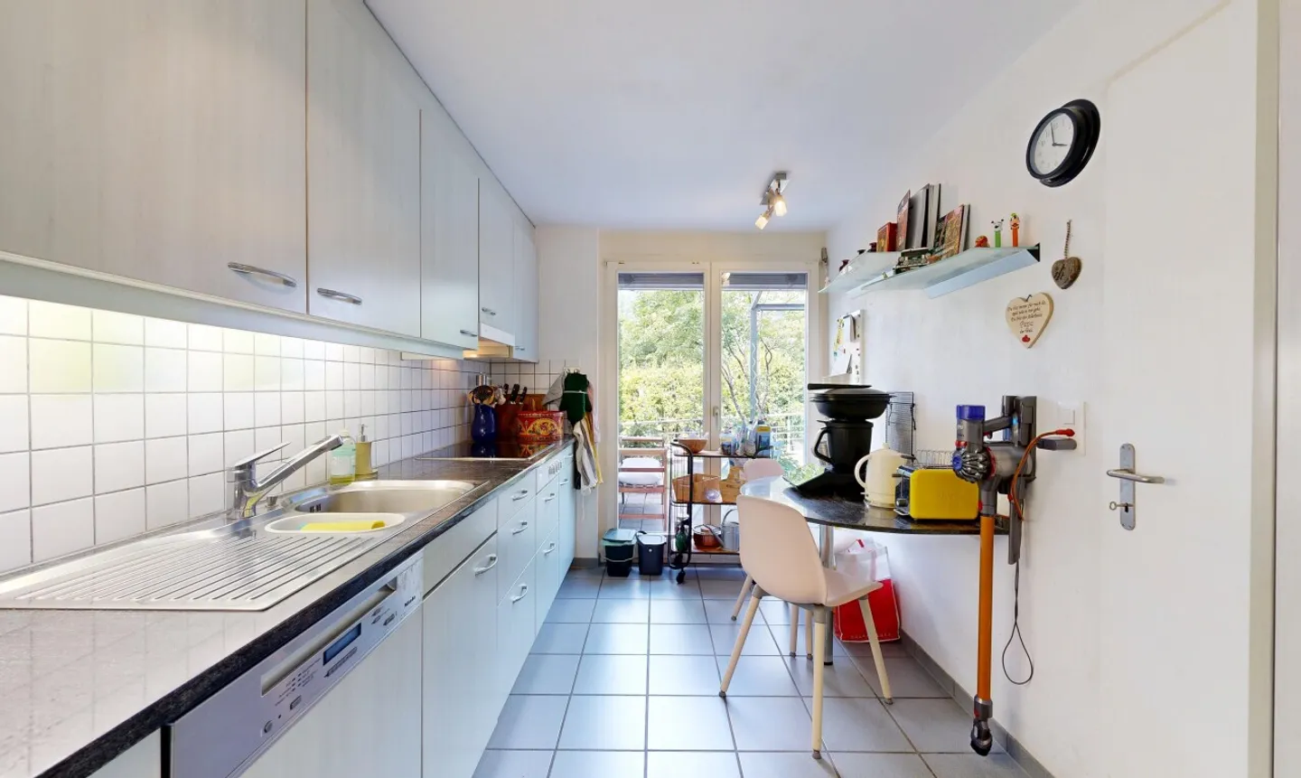Maison de fin de terrasse bien entretenue avec jardin confortable - Photo 8 sur 11