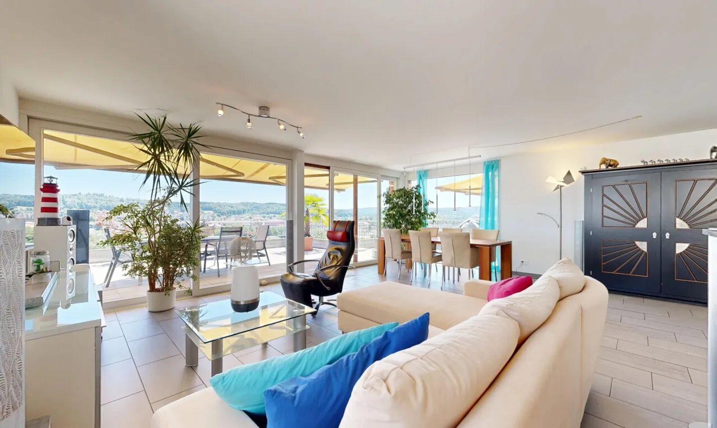 Appartement en terrasse avec panorama et haute qualité de vie - Photo 3 sur 11