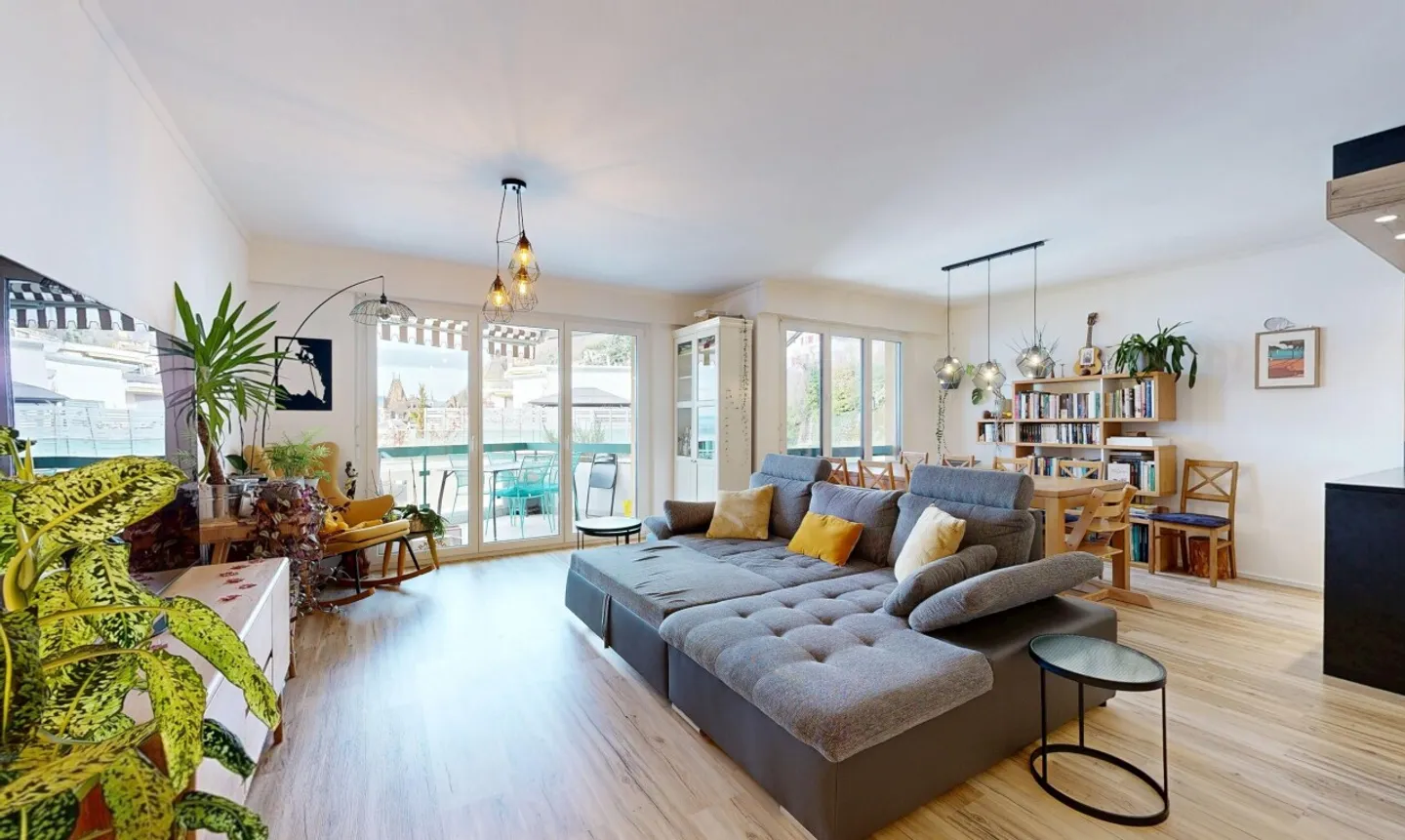 Stupendo appartamento ristrutturato di 4.5 stanze con vista lago a Montreux-Territet - Foto 4 di 11