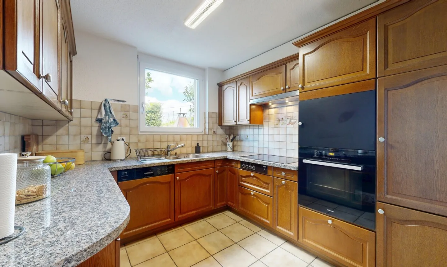 Einfamilienhaus mit viel Privatsphäre und unverbaubarem Ausblick - Photo 8 sur 11