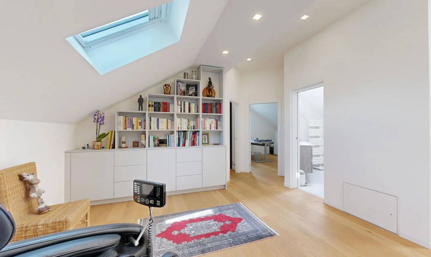 Renovated detached house with swimming pool and landscaped garden in Collombey - Photo 5 of 11