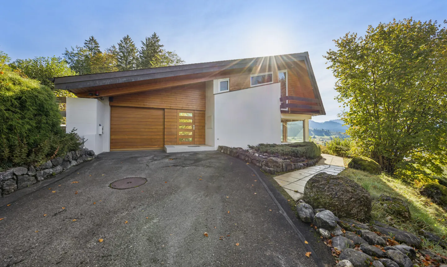 Chalet mit atemberaubendem Seeblick - Foto 2 von 11