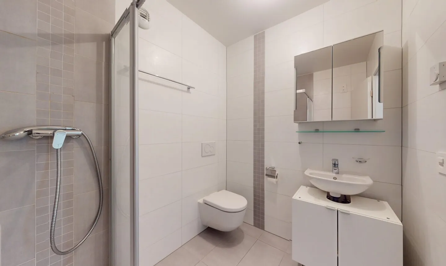 Helle 3,5-Zimmer-Wohnung mit großem Balkon - Foto 11 von 13