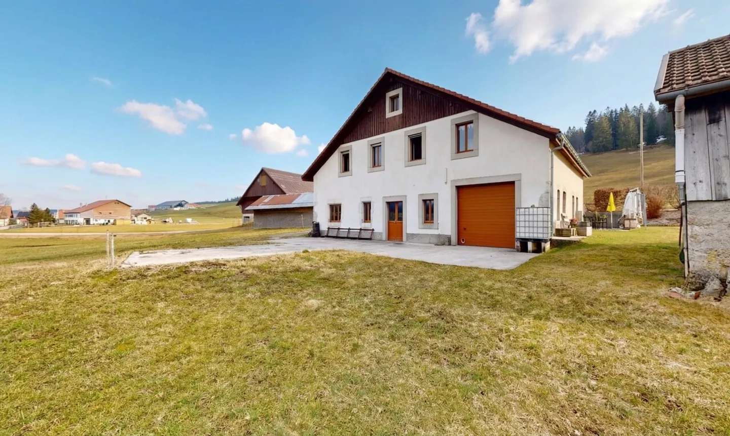 Casa familiare di 380 m² con grande potenziale - Foto 2 di 11