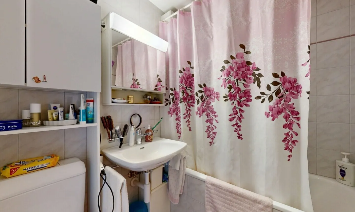 Seesicht, Ruhe und Sonne Ihre 2.5-Zimmerwohnung in Merligen - Foto 8 von 11