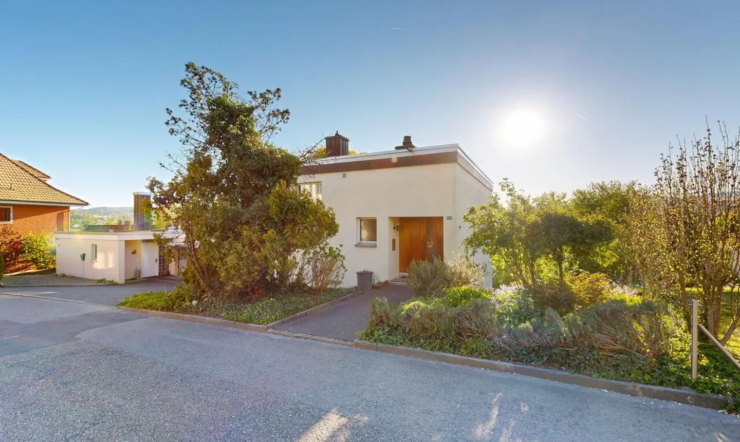 Vie spacieuse avec jardin, terrasse et vue panoramique - Photo 2 sur 13